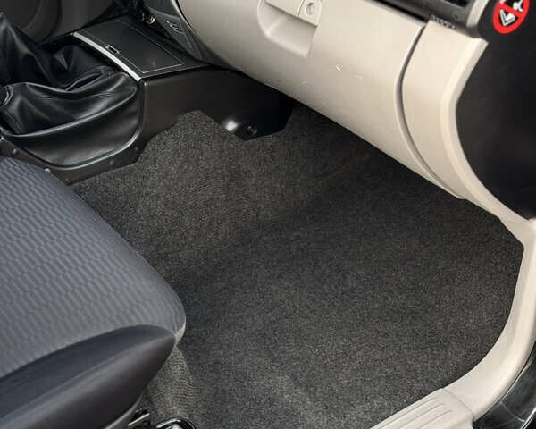 Черный Мицубиси Паджеро Спорт, объемом двигателя 2.5 л и пробегом 219 тыс. км за 12200 $, фото 66 на Automoto.ua