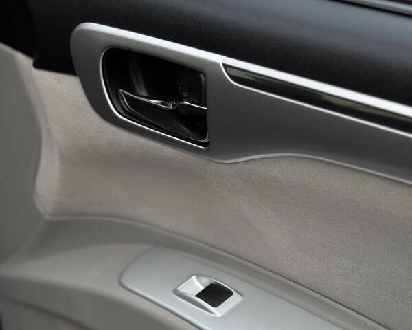 Черный Мицубиси Паджеро Спорт, объемом двигателя 2.5 л и пробегом 219 тыс. км за 12200 $, фото 45 на Automoto.ua