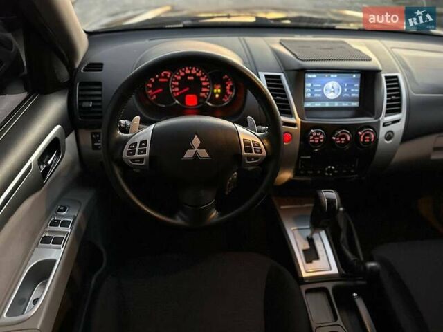 Черный Мицубиси Паджеро Спорт, объемом двигателя 2.48 л и пробегом 197 тыс. км за 12990 $, фото 18 на Automoto.ua