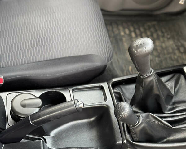 Черный Мицубиси Паджеро Спорт, объемом двигателя 2.5 л и пробегом 219 тыс. км за 12200 $, фото 39 на Automoto.ua