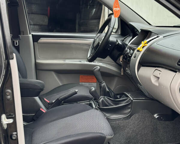 Черный Мицубиси Паджеро Спорт, объемом двигателя 2.5 л и пробегом 219 тыс. км за 12200 $, фото 72 на Automoto.ua