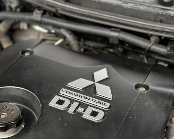 Черный Мицубиси Паджеро Спорт, объемом двигателя 2.5 л и пробегом 219 тыс. км за 12200 $, фото 25 на Automoto.ua