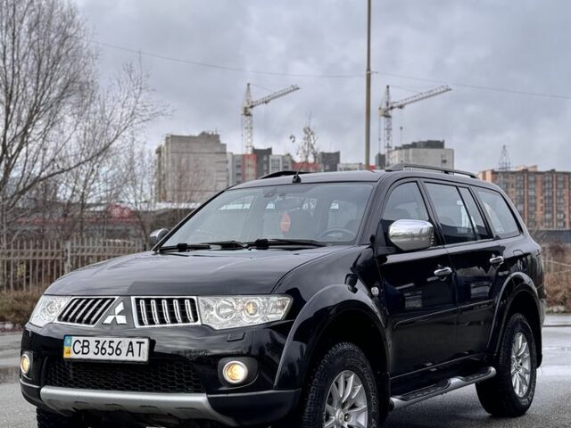 Черный Мицубиси Паджеро Спорт, объемом двигателя 2.5 л и пробегом 219 тыс. км за 12200 $, фото 3 на Automoto.ua