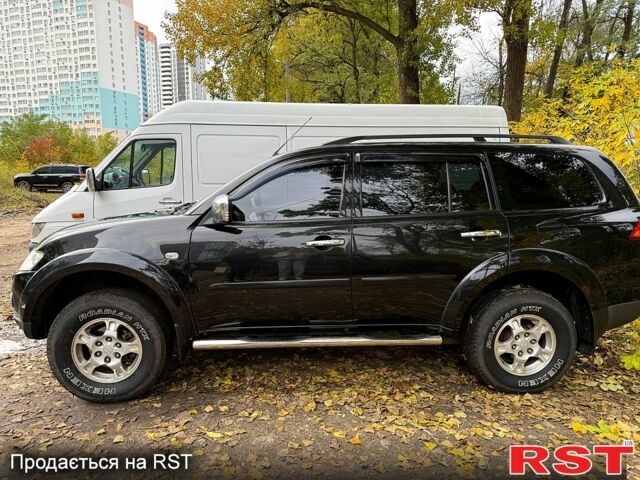 Міцубісі Паджеро Спорт 2011 у Києві на Automoto.ua Чорний Міцубісі Паджеро Спорт, об'ємом двигуна 2.5 л та пробігом 208 тис. км за 13000 $, фото 4 на Automoto.ua
