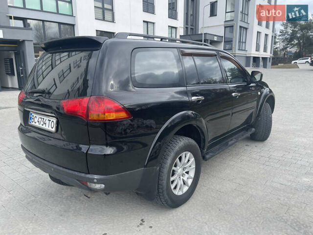 Черный Мицубиси Паджеро Спорт, объемом двигателя 2.48 л и пробегом 221 тыс. км за 15000 $, фото 4 на Automoto.ua
