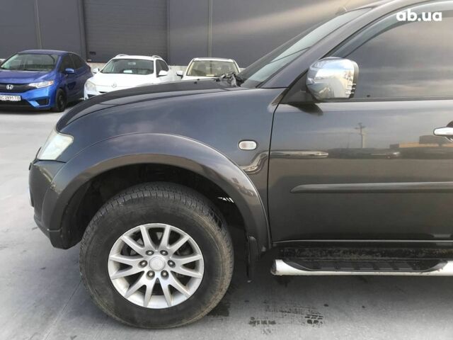 Черный Мицубиси Паджеро Спорт, объемом двигателя 2.5 л и пробегом 296 тыс. км за 11690 $, фото 20 на Automoto.ua