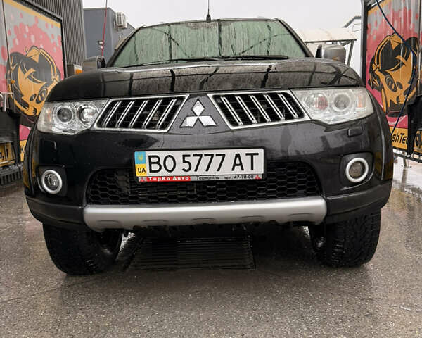 Чорний Міцубісі Паджеро Спорт, об'ємом двигуна 2.48 л та пробігом 225 тис. км за 14799 $, фото 2 на Automoto.ua