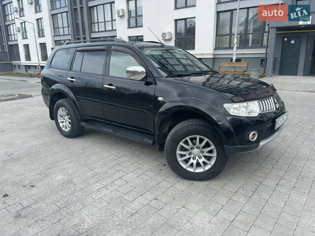 Черный Мицубиси Паджеро Спорт, объемом двигателя 2.48 л и пробегом 221 тыс. км за 15000 $, фото 3 на Automoto.ua