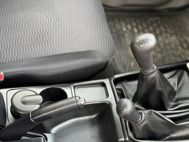 Черный Мицубиси Паджеро Спорт, объемом двигателя 2.5 л и пробегом 219 тыс. км за 12200 $, фото 22 на Automoto.ua