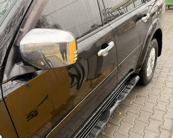 Чорний Міцубісі Паджеро Спорт, об'ємом двигуна 2.48 л та пробігом 225 тис. км за 14799 $, фото 7 на Automoto.ua