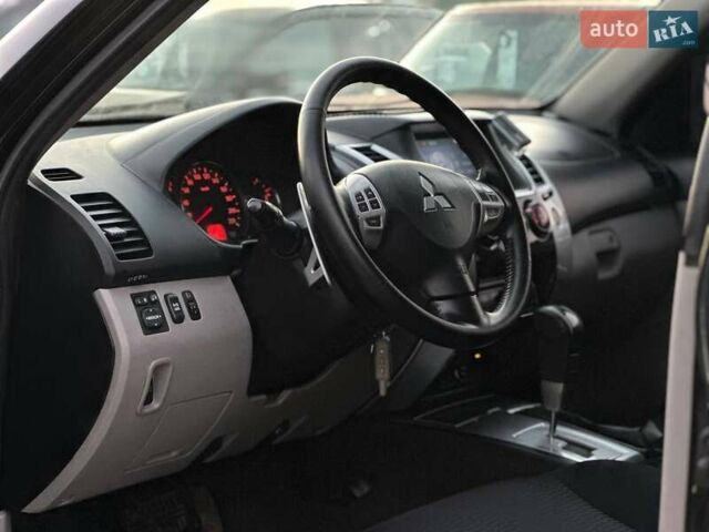 Черный Мицубиси Паджеро Спорт, объемом двигателя 2.48 л и пробегом 197 тыс. км за 12990 $, фото 11 на Automoto.ua