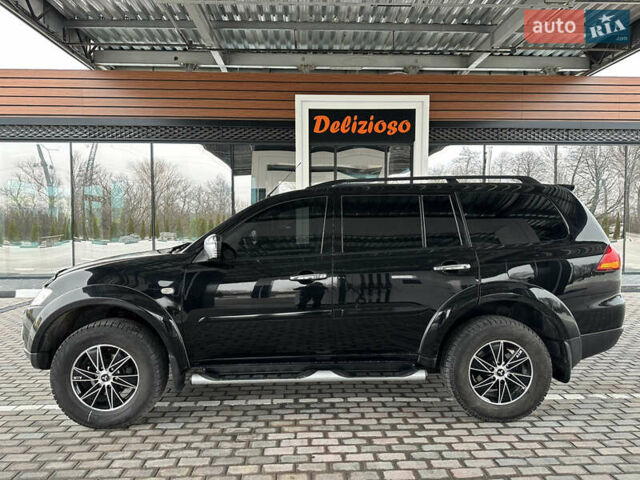 Черный Мицубиси Паджеро Спорт, объемом двигателя 2.5 л и пробегом 295 тыс. км за 13200 $, фото 19 на Automoto.ua