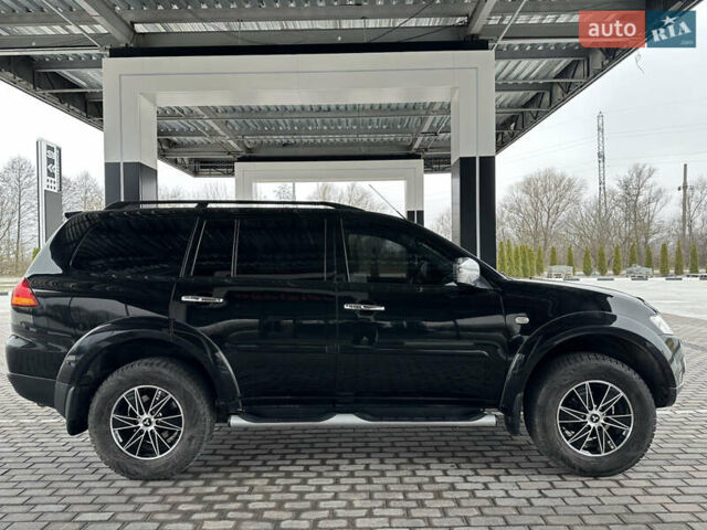 Черный Мицубиси Паджеро Спорт, объемом двигателя 2.5 л и пробегом 295 тыс. км за 13200 $, фото 22 на Automoto.ua