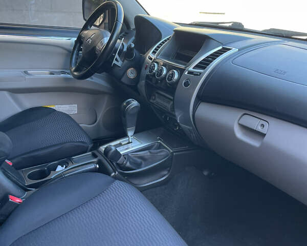 Черный Мицубиси Паджеро Спорт, объемом двигателя 2.5 л и пробегом 169 тыс. км за 15200 $, фото 10 на Automoto.ua