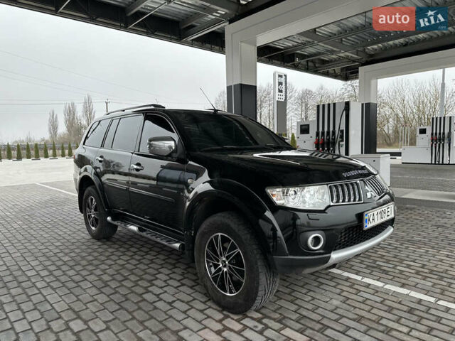 Черный Мицубиси Паджеро Спорт, объемом двигателя 2.5 л и пробегом 295 тыс. км за 13200 $, фото 21 на Automoto.ua