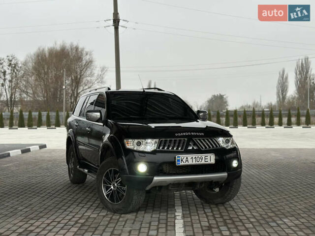 Черный Мицубиси Паджеро Спорт, объемом двигателя 2.5 л и пробегом 295 тыс. км за 13200 $, фото 16 на Automoto.ua