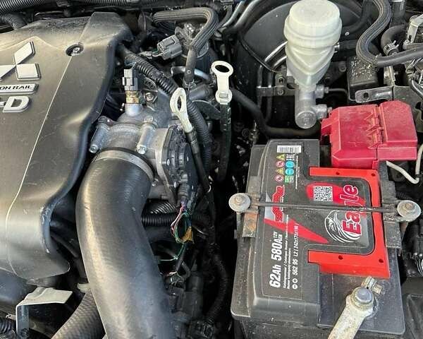 Черный Мицубиси Паджеро Спорт, объемом двигателя 2.5 л и пробегом 139 тыс. км за 15500 $, фото 3 на Automoto.ua