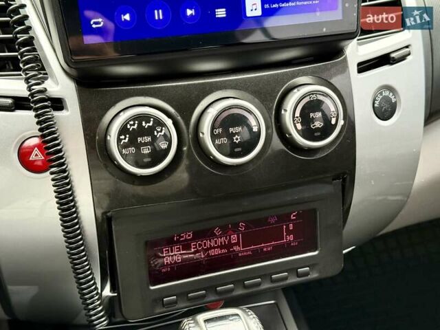 Черный Мицубиси Паджеро Спорт, объемом двигателя 2.5 л и пробегом 190 тыс. км за 14500 $, фото 17 на Automoto.ua