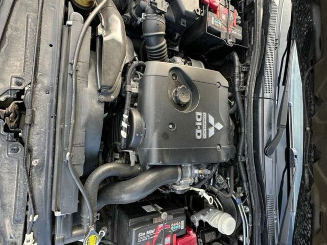 Черный Мицубиси Паджеро Спорт, объемом двигателя 2.5 л и пробегом 139 тыс. км за 15000 $, фото 17 на Automoto.ua