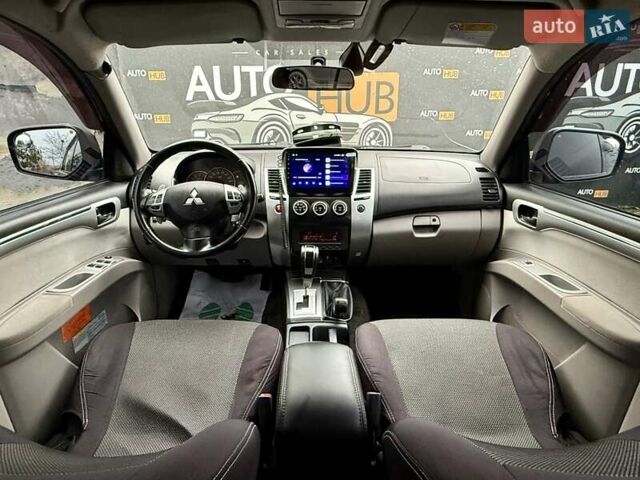 Черный Мицубиси Паджеро Спорт, объемом двигателя 2.5 л и пробегом 190 тыс. км за 14500 $, фото 13 на Automoto.ua