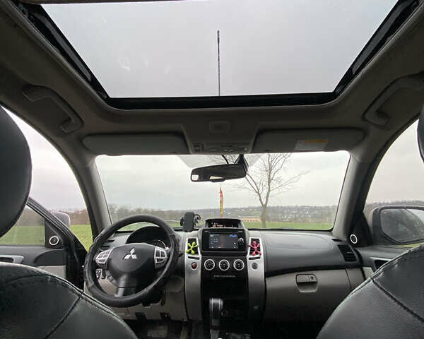 Черный Мицубиси Паджеро Спорт, объемом двигателя 2.5 л и пробегом 230 тыс. км за 14800 $, фото 20 на Automoto.ua