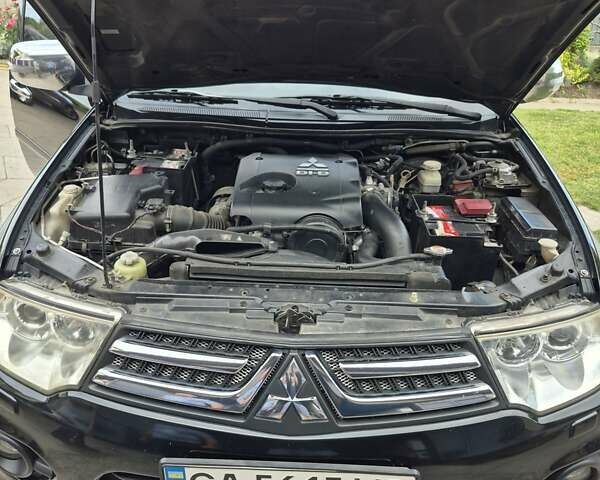 Чорний Міцубісі Паджеро Спорт, об'ємом двигуна 2.48 л та пробігом 192 тис. км за 16300 $, фото 20 на Automoto.ua