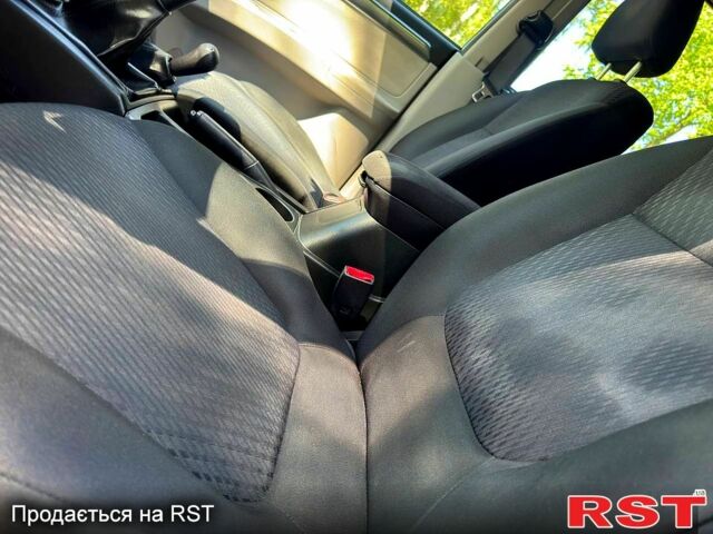 Чорний Міцубісі Паджеро Спорт, об'ємом двигуна 2.5 л та пробігом 181 тис. км за 13300 $, фото 6 на Automoto.ua