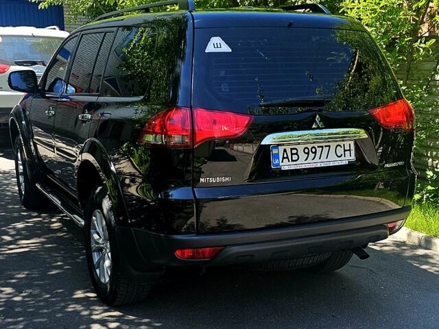 Черный Мицубиси Паджеро Спорт, объемом двигателя 2 л и пробегом 43 тыс. км за 21000 $, фото 1 на Automoto.ua