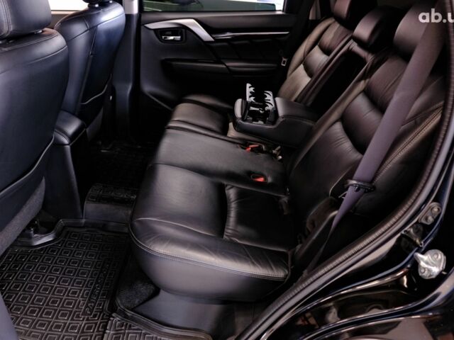 Черный Мицубиси Паджеро Спорт, объемом двигателя 2.4 л и пробегом 182 тыс. км за 19900 $, фото 7 на Automoto.ua