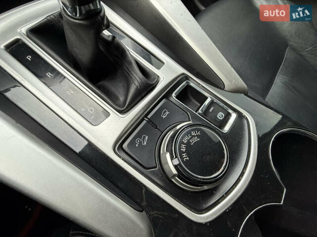 Черный Мицубиси Паджеро Спорт, объемом двигателя 2.44 л и пробегом 119 тыс. км за 19999 $, фото 12 на Automoto.ua