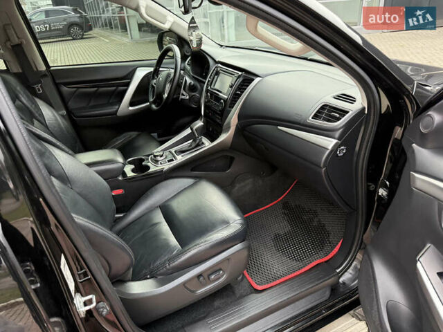 Черный Мицубиси Паджеро Спорт, объемом двигателя 2.44 л и пробегом 119 тыс. км за 19999 $, фото 30 на Automoto.ua