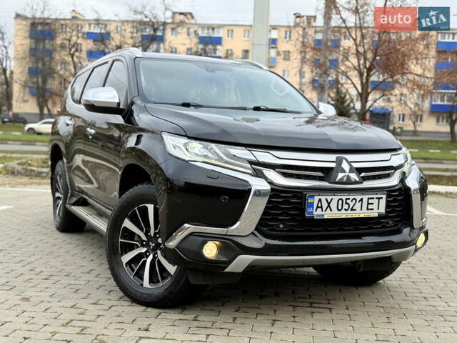 Черный Мицубиси Паджеро Спорт, объемом двигателя 2.44 л и пробегом 119 тыс. км за 19999 $, фото 5 на Automoto.ua