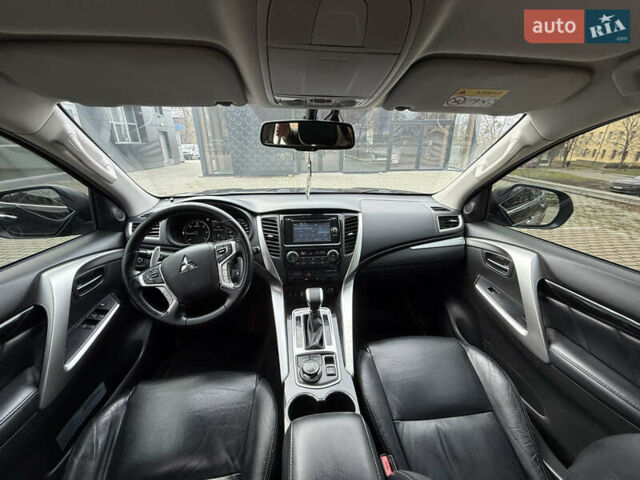 Черный Мицубиси Паджеро Спорт, объемом двигателя 2.44 л и пробегом 119 тыс. км за 19999 $, фото 43 на Automoto.ua