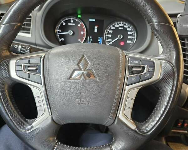 Чорний Міцубісі Паджеро Спорт, об'ємом двигуна 2.44 л та пробігом 96 тис. км за 21000 $, фото 15 на Automoto.ua