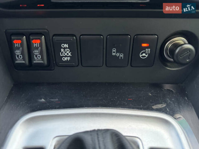Черный Мицубиси Паджеро Спорт, объемом двигателя 2.44 л и пробегом 235 тыс. км за 22900 $, фото 24 на Automoto.ua