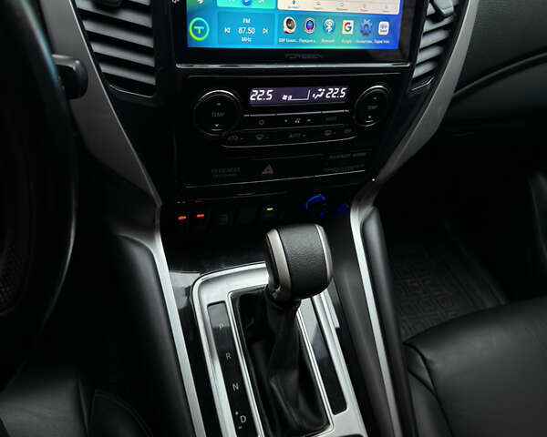 Чорний Міцубісі Паджеро Спорт, об'ємом двигуна 2.44 л та пробігом 96 тис. км за 28799 $, фото 47 на Automoto.ua