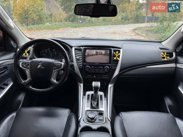 Мицубиси Паджеро Спорт 2019 в Полтаве на Automoto.ua Черный Мицубиси Паджеро Спорт, объемом двигателя 2.4 л и пробегом 93 тыс. км за 27299 $, фото 33 на Automoto.ua