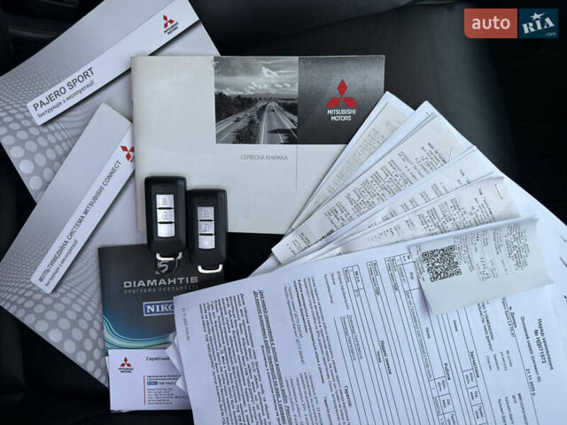 Чорний Міцубісі Паджеро Спорт, об'ємом двигуна 2.44 л та пробігом 96 тис. км за 28799 $, фото 6 на Automoto.ua