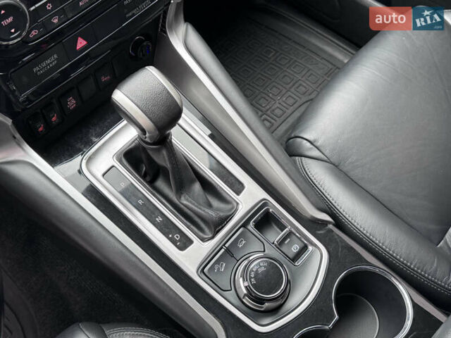 Мицубиси Паджеро Спорт 2019 в Полтаве на Automoto.ua Черный Мицубиси Паджеро Спорт, объемом двигателя 2.4 л и пробегом 93 тыс. км за 27299 $, фото 20 на Automoto.ua