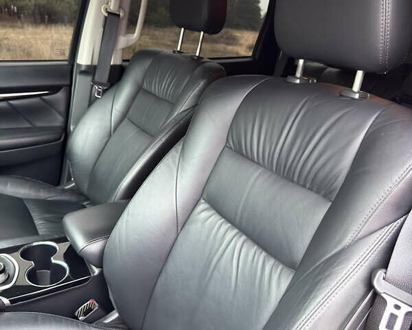 Чорний Міцубісі Паджеро Спорт, об'ємом двигуна 2.44 л та пробігом 96 тис. км за 28799 $, фото 49 на Automoto.ua