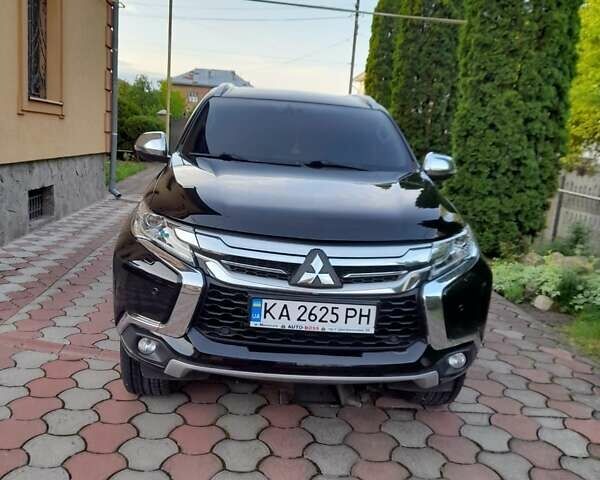 Чорний Міцубісі Паджеро Спорт, об'ємом двигуна 2.44 л та пробігом 140 тис. км за 30500 $, фото 3 на Automoto.ua
