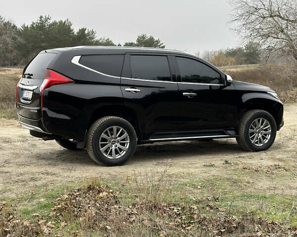 Чорний Міцубісі Паджеро Спорт, об'ємом двигуна 2.44 л та пробігом 96 тис. км за 28799 $, фото 27 на Automoto.ua