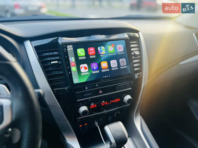 Черный Мицубиси Паджеро Спорт, объемом двигателя 2.44 л и пробегом 16 тыс. км за 40500 $, фото 10 на Automoto.ua