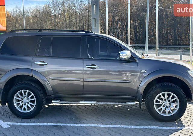 Коричневый Мицубиси Паджеро Спорт, объемом двигателя 2.48 л и пробегом 241 тыс. км за 14000 $, фото 7 на Automoto.ua