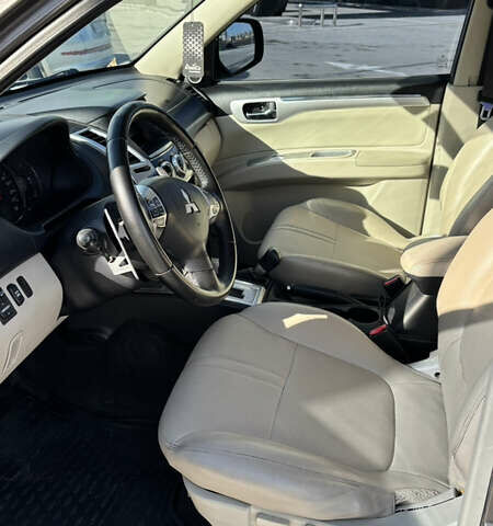 Коричневый Мицубиси Паджеро Спорт, объемом двигателя 2.48 л и пробегом 241 тыс. км за 14000 $, фото 10 на Automoto.ua