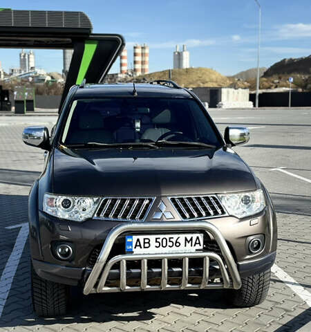 Коричневый Мицубиси Паджеро Спорт, объемом двигателя 2.48 л и пробегом 241 тыс. км за 14000 $, фото 1 на Automoto.ua