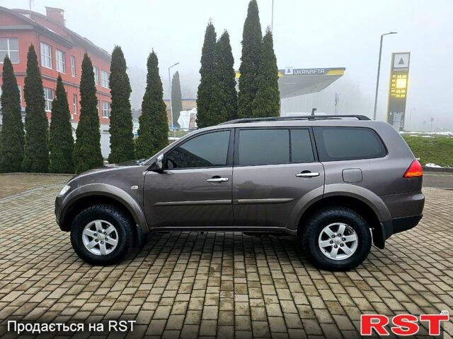 Коричневий Міцубісі Паджеро Спорт, об'ємом двигуна 2.5 л та пробігом 395 тис. км за 14000 $, фото 7 на Automoto.ua