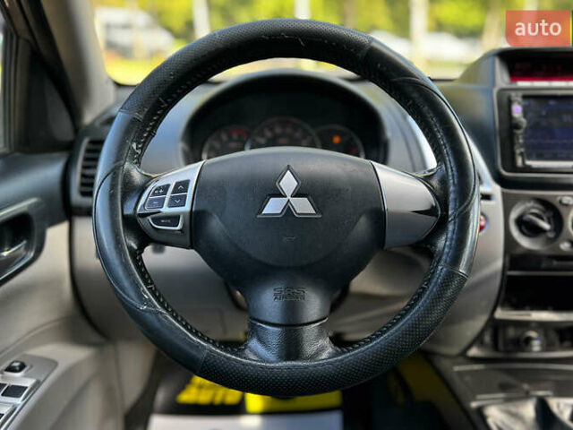 Коричневый Мицубиси Паджеро Спорт, объемом двигателя 2.5 л и пробегом 197 тыс. км за 15800 $, фото 13 на Automoto.ua