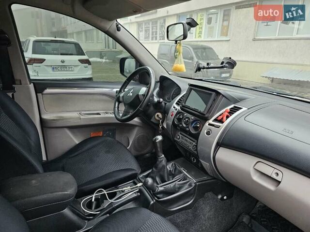 Коричневый Мицубиси Паджеро Спорт, объемом двигателя 2.48 л и пробегом 395 тыс. км за 14200 $, фото 9 на Automoto.ua