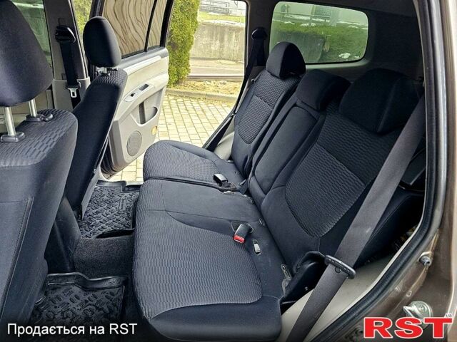 Коричневий Міцубісі Паджеро Спорт, об'ємом двигуна 2.5 л та пробігом 395 тис. км за 14000 $, фото 11 на Automoto.ua